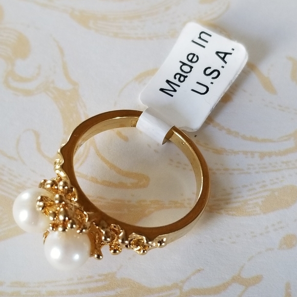 Vintage 18k Gold Dipped Faux Pearl Cocktail Ring SZ 8 - Picture 7 of 12